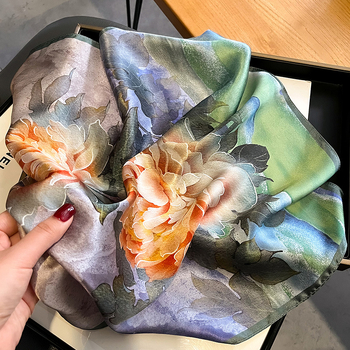 Mulberry šilko kvadratinė šalikas; paprastas audimas; 2024 m. pavasaris; tie-dye