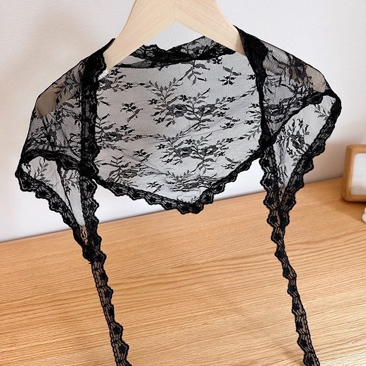 Nėrinių kraštas ir tinklinis audinys su prijušės sluoksniu, siūtas poliesteris, pavasaris 2025