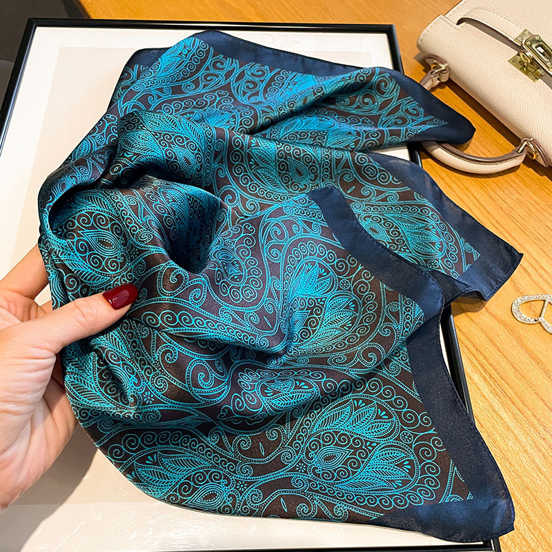 Mulberry Silk τετράγωνος φουλάρι – Plain weave, Tie-Dye, Καλοκαίρι 2024, Χάνγκζου