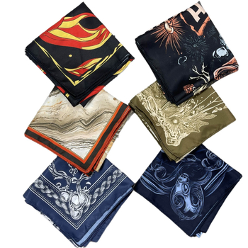 Kvadra­tinė galvos šalikas su kelių stilių elementų (warp-knitted poliesteris; spaudinimas; vasaros naudojimui; 2025 m. pavasario leidimas; stilius: kvadratinis rankšluostis, street, hip hop, IN stilius)