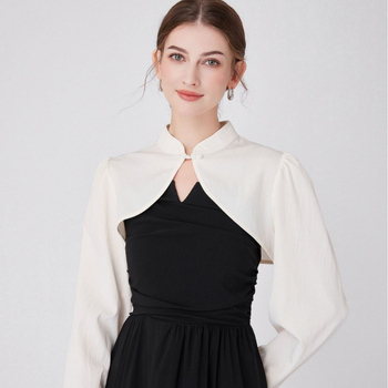 Šifono dekoratyvinis kaklaraištis su plokštelės sagtimi nacionaliniame stiliuje, šalikui