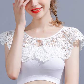 Nėrinių šalis su perforuota siuvinėjimu ir perlų sagtimi, poliesteris, warp mezgimas, vientisas raštas, AL22