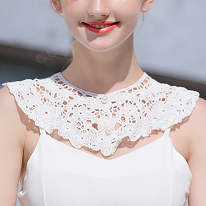 Nėrinių šalis su perforuota siuvinėjimu ir perlų sagtimi, poliesteris, warp mezgimas, vientisas raštas, AL22