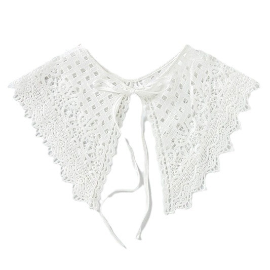 Moteriški topai su nuimamais nėrinių apykaklė ir perforuota kvadratinė nėrinių detalė; Mohair ir medvilnės mišinys; vasara, gaivus ir saldus stilius