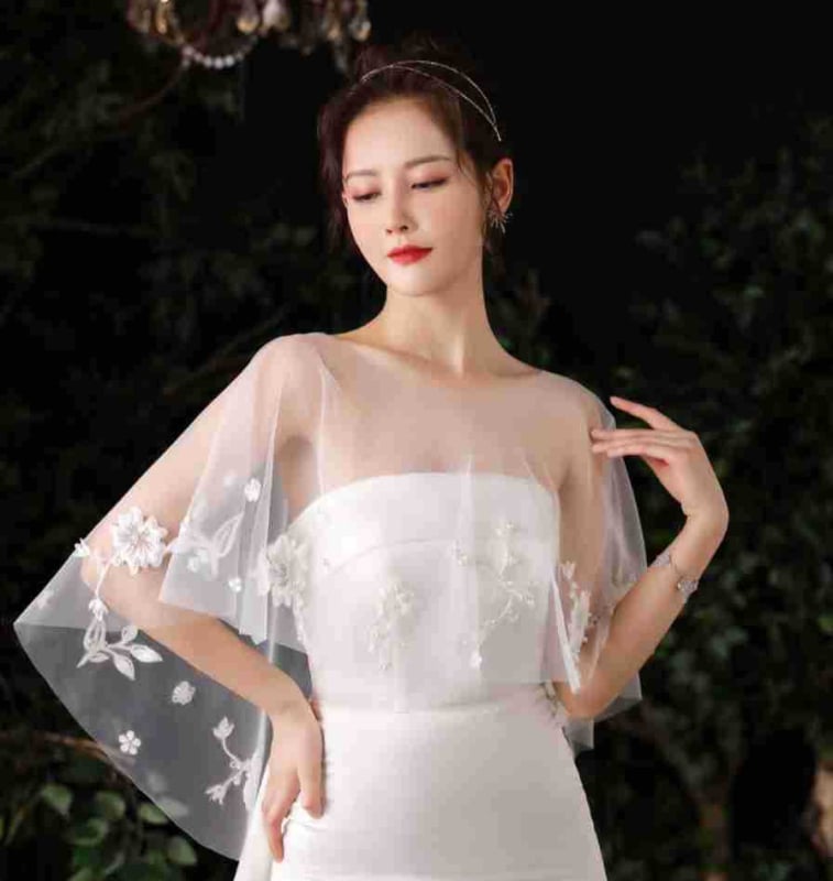 Nėrinių tinklelio šalikėlis – dekoratyvus šalis, lygus mezgimas, ranka nupieštas užbaigimas, daug sezonų naudojimas