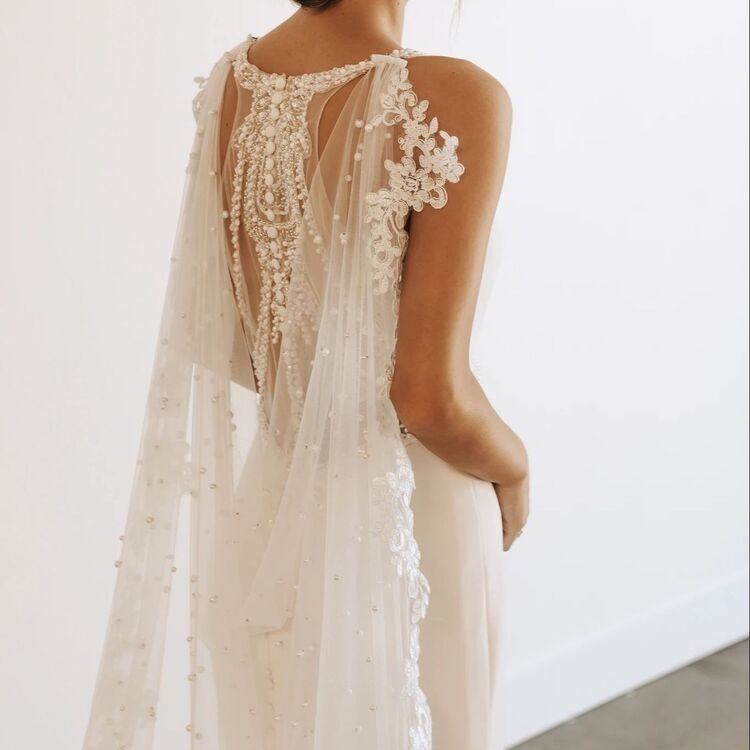 Nuotakos šalis su perlų nėriniu – poliesteris, vienos spalvos raštas, išsiuvinėtas, visiems sezonams