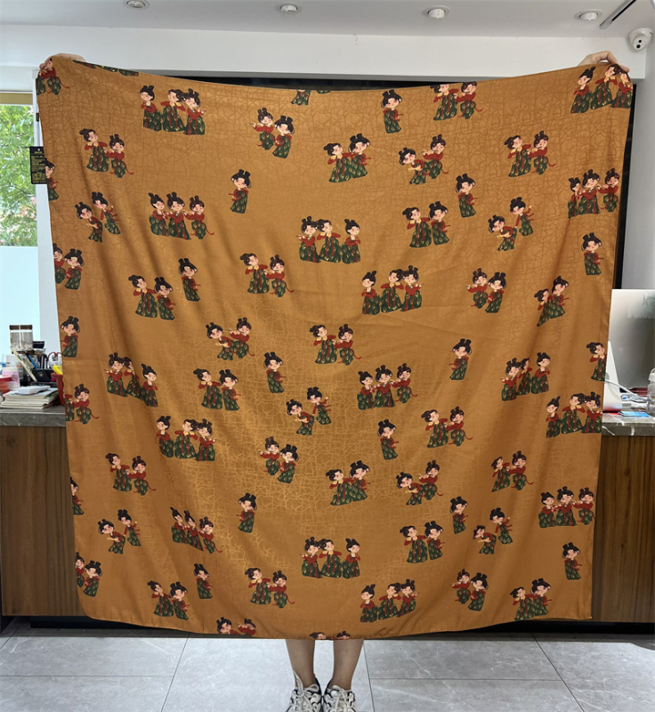 Woochun kvadratinis šalis vintage etninio stiliaus, acetato audinys; polieteris; viskozė; turinys 51–60%.