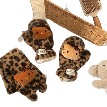 Šalikas su leopardo raštu, pūkų audinys, šilta žiemai, rankų siuvinėtas, Žiema 2024 kolekcija