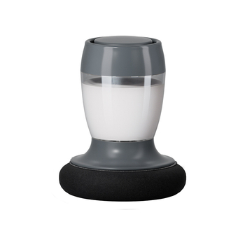 Автомобилен агент за покритие и полиране на боята — течен поддържащ разтвор за обновяване на кожени изделия, интериор и табло; срок на годност две години.