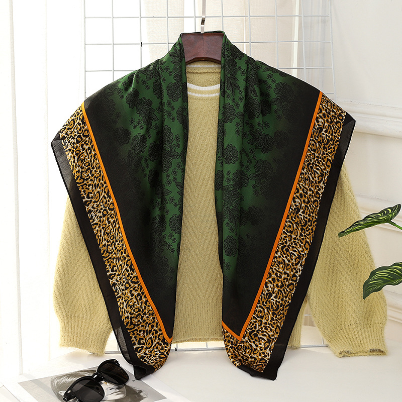 Yoohoo τετράγωνο φουλάρι από βαμβακομετάξι με απλή ύφανση, εκτύπωση, βαφή tie-dye και σατινέν φινίρισμα — καλοκαιρινή μόδα