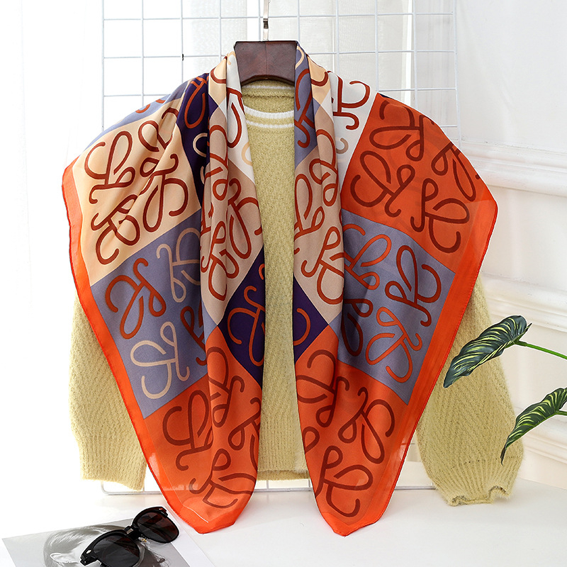 Yoohoo τετράγωνο φουλάρι από βαμβακομετάξι με απλή ύφανση, εκτύπωση, βαφή tie-dye και σατινέν φινίρισμα — καλοκαιρινή μόδα