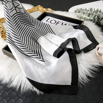 Τετράγωνο φουλάρι από πολυεστέρα με ριγέ μοτίβο, ύφανση Twill, καλοκαιρινό στυλ