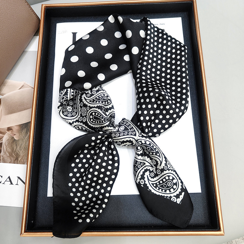 Slavenību iedvesots Paisley kvadrāts šalle ar leoparda rakstu un matu saišu aksesuāru (Poliesteris • crepe audums • vasara • pavasaris 2025)