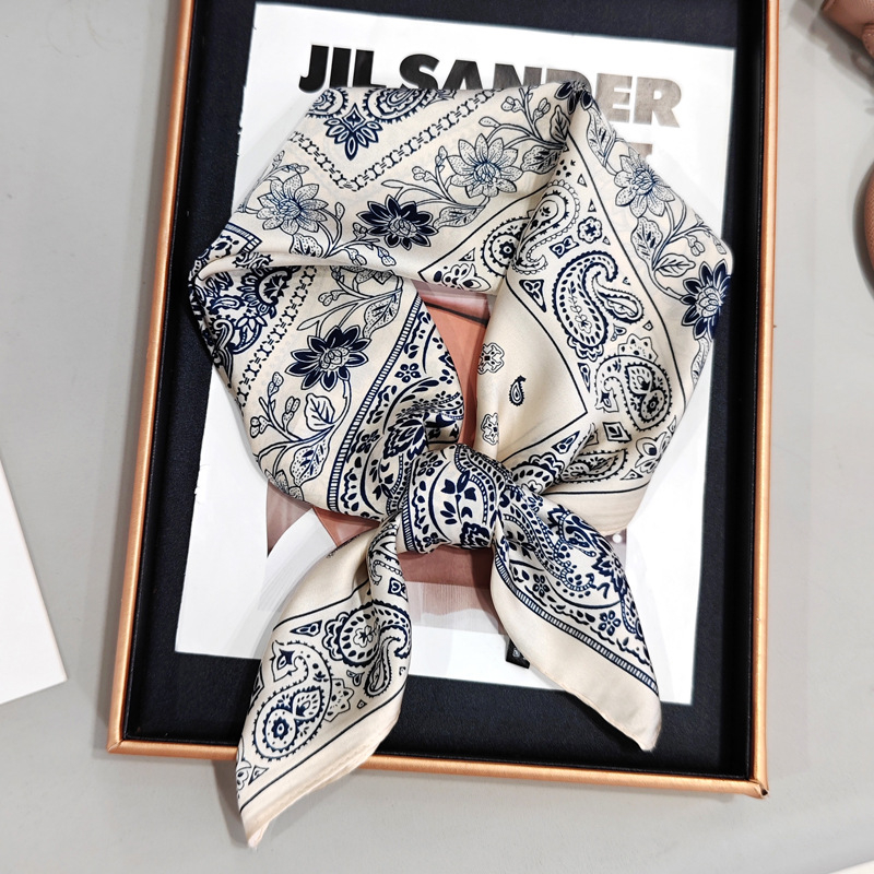 Slavenību iedvesots Paisley kvadrāts šalle ar leoparda rakstu un matu saišu aksesuāru (Poliesteris • crepe audums • vasara • pavasaris 2025)