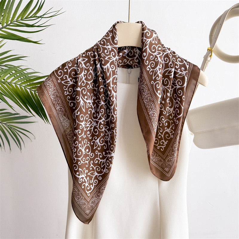 Τετράγωνο φουλάρι από πολυεστέρα με φλοράλ εκτύπωση, ύφανση warp, κομψό για το καλοκαίρι