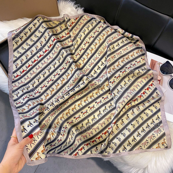 Kvadrātveida šalle no mākslīgā zīda – poliesters, austuv Warp knitting audums, ātri žūst, putekļu aizsardzība, pavasaris–rudens