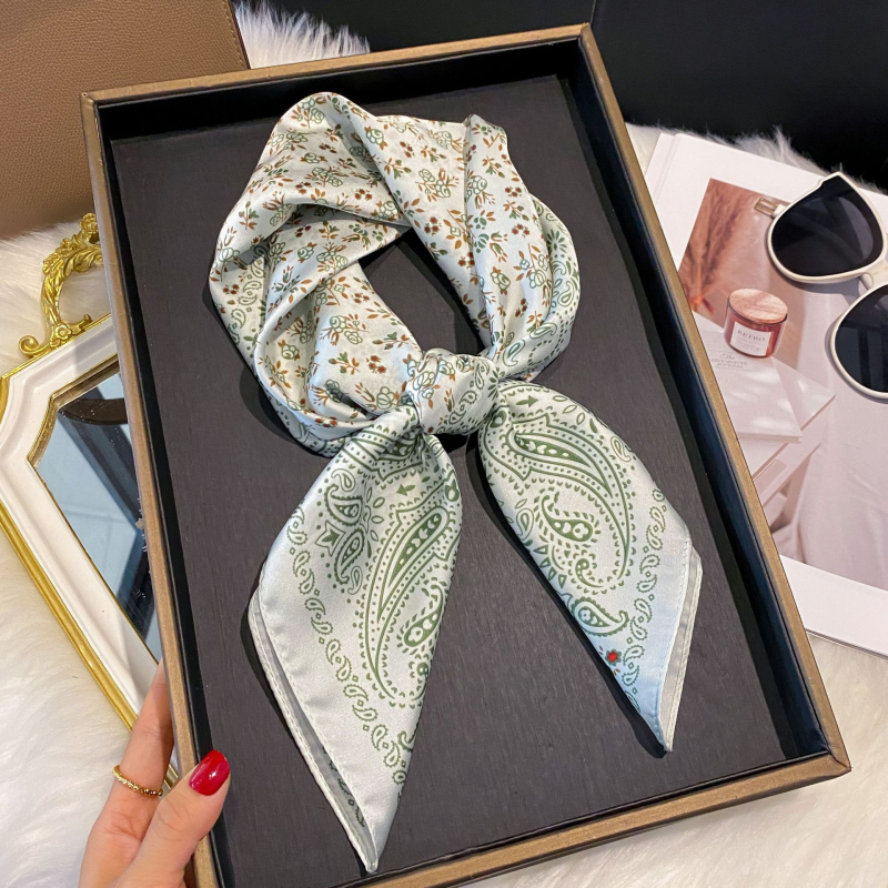 Kvadrātveida šalle no mākslīgā zīda – poliesters, austuv Warp knitting audums, ātri žūst, putekļu aizsardzība, pavasaris–rudens