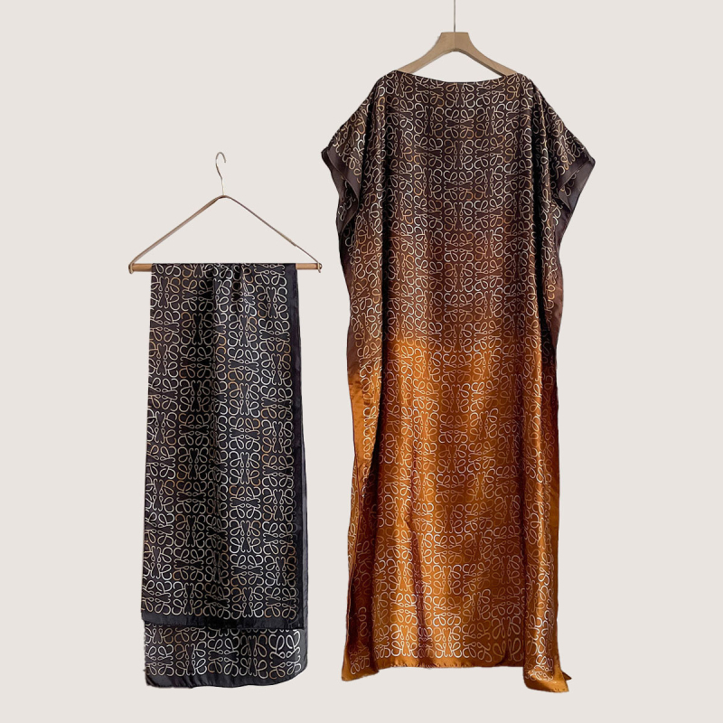 Sieviešu vasaras kleita ar saules aizsardzību no mākslīgā zīda, warp adīta audums, literāri retro stils, vasara 2025