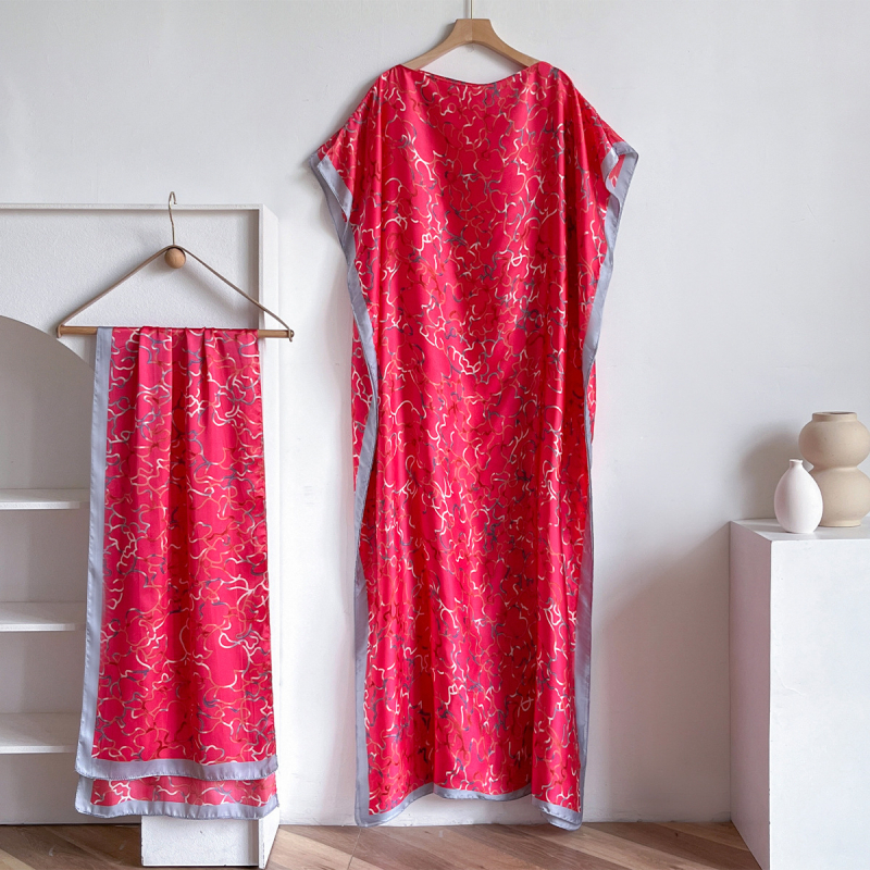 Μακριά φόρεμα πολυεστέρα με εκτύπωση – κομψό και ευέλικτο, ύφανση warp knitting; 100% πολυεστέρας; εκτύπωση υφάσματος; καλοκαίρι.