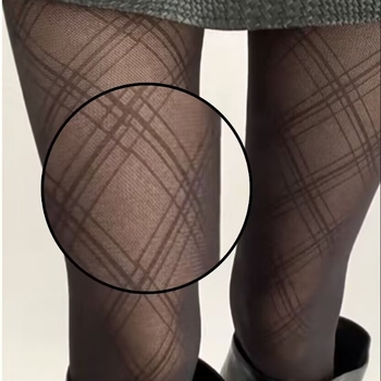 Γυναικείες καλσόν με ρόμβους σε καρό σχέδιο, λεπτό νάιλον, μακρύ σωληνάκι, 30–50% περιεκτικότητα σε νάιλον