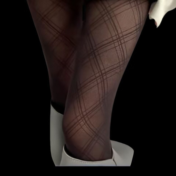 Γυναικείες καλσόν με ρόμβους σε καρό σχέδιο, λεπτό νάιλον, μακρύ σωληνάκι, 30–50% περιεκτικότητα σε νάιλον