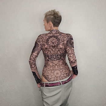 Ολόσωμη φόρμα από διχτυωτό ύφασμα με στρογγυλό λαιμό και μακριά μανίκια, εκτύπωση, υψηλή μέση