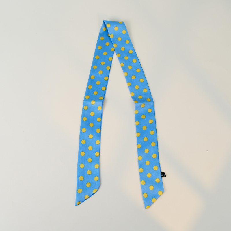 Φουλάρι πολυεστέρα με εκτύπωση πουά, IN στυλ, στενή σιλουέτα εμπνευσμένη από λεπτή γραβάτα, απλή ύφανση, περιεκτικότητα σε πολυεστέρα 81-95%