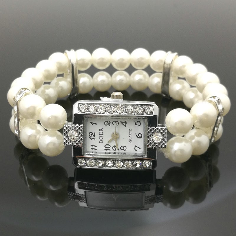 Βραχιόλι-ρολόι με ψεύτικες μαργαριταρες, ελαστικό κορδόνι, διαμαντίνες, μοτίβο καρδιάς — γυναικείο κορεαϊκό στυλ, γεωμετρικός σχεδιασμός, μηχανισμός quartz