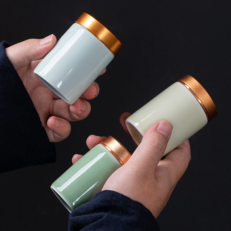 Keramička posuda za čaj s Celadon završetkom i poklopcem od legure, otporna na vlagu, mogućnost ispisa logotipa