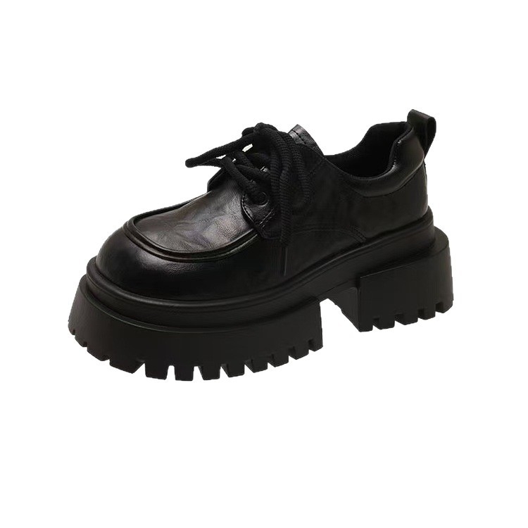 Γυναικείοι λοφέρς με φαρδιά σόλα, στρογγυλή μύτη, επάνω μέρος από υλικό τύπου Super Fiber, μεσαίο ύψος τακουνιού 3–5 cm, καουτσούκ σόλα