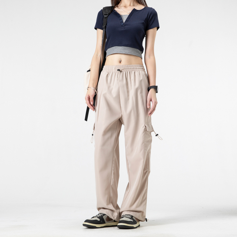 Amerikos stiliaus cargo kelnytės, aukštas liemuo, surišama juostelė, plačios kojos, chenille audinys