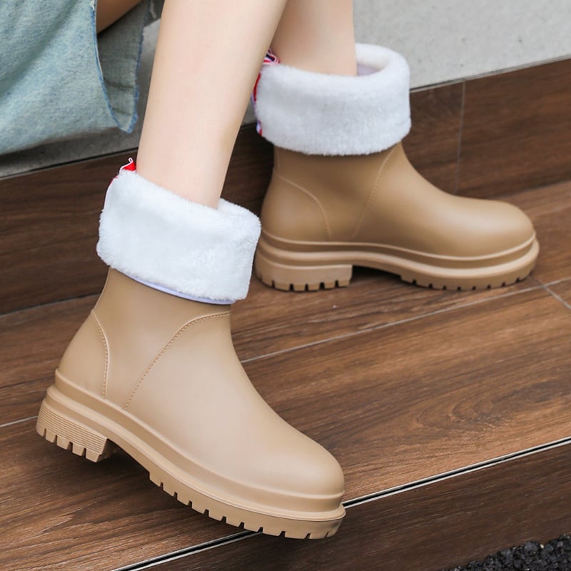 Sieviešu PVC lietus zābaki, bezšuvju konstrukcija, zems papēdis 1–3 cm, četrām sezonām