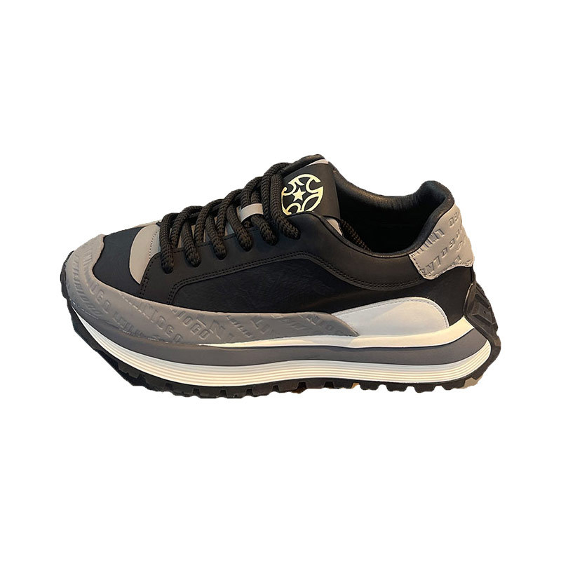 Ανδρικά παπούτσια τύπου dad shoes – επάνω microfiber δέρμα, σόλα καουτσούκ, κορδόνια, εσωτερικό με δίχτυ, ύψος φτέρνας 3–5 cm, για όλες τις εποχές