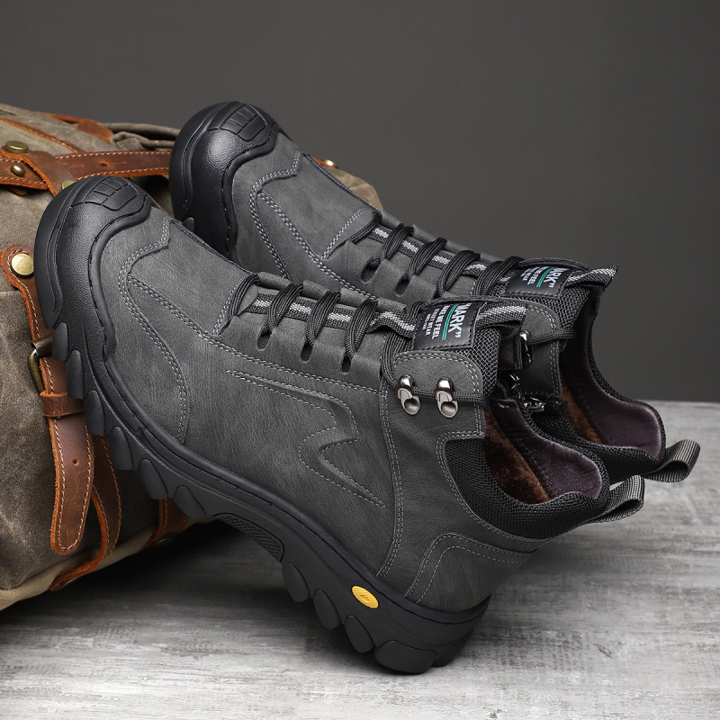 Χειμωνιάτικα μποτάκια χιονιού με γούνινη επάνω επιφάνεια, εσωτερική επένδυση από γούνα προβάτου και αντιολισθητική σόλα από καουτσούκ για τον χειμώνα