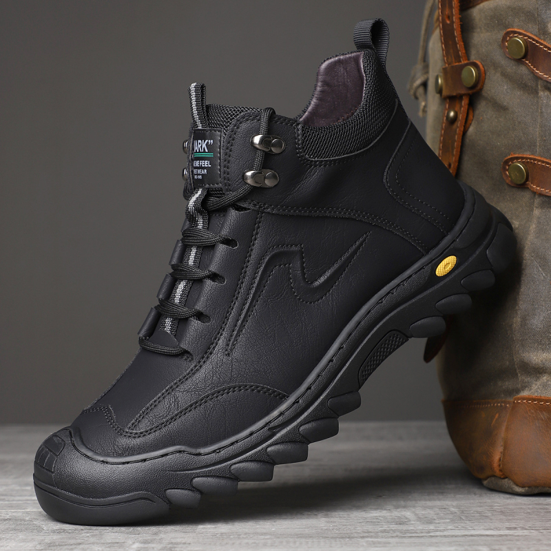 Χειμωνιάτικα μποτάκια χιονιού με γούνινη επάνω επιφάνεια, εσωτερική επένδυση από γούνα προβάτου και αντιολισθητική σόλα από καουτσούκ για τον χειμώνα