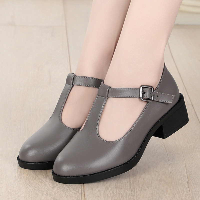 Γυναικείες γόβες με Τ-ζώνη – επάνω μέρος Microfiber, στρογγυλή μύτη, 3-5 cm μεσαίου ύψους τακούνι, καουτσούκ σόλα