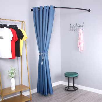 Curtină pentru cabina de probă într-un magazin de îmbrăcăminte | Material: Alt; Categorie: Altă; Aplicații: agățători pentru haine, rafturi pentru pantaloni, rafturi pentru cravate