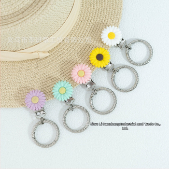 Μεταλλικοί κλιπ για αποσκευή και γυαλιά με ηλεκτροπλατίωση και μοτίβο χρυσάνθεμο, πρωτότυπος σχεδιασμός Li ban zhang, φθινόπωρο 2024