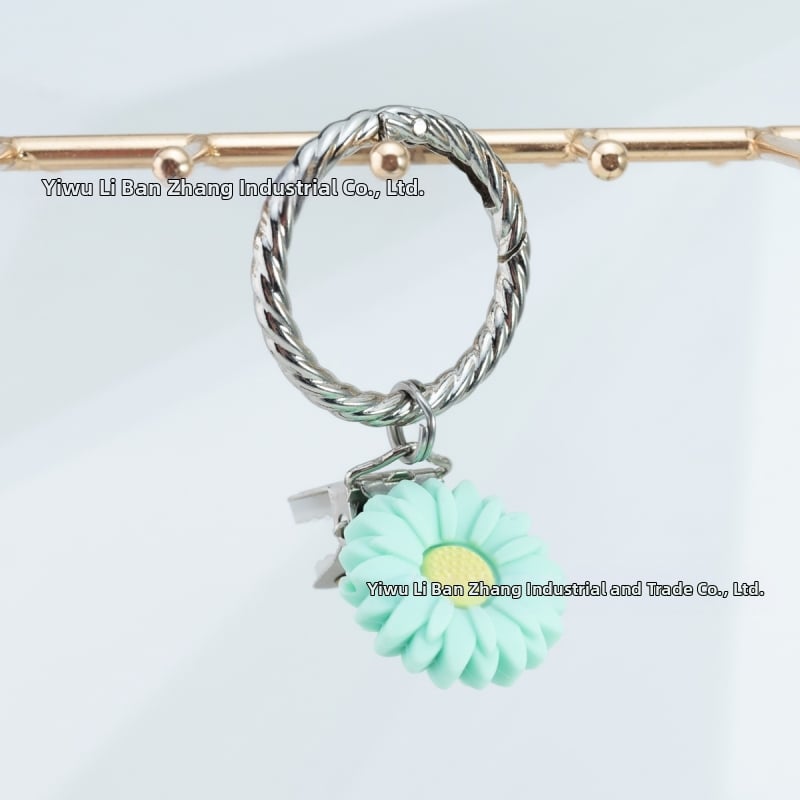 Μεταλλικοί κλιπ για αποσκευή και γυαλιά με ηλεκτροπλατίωση και μοτίβο χρυσάνθεμο, πρωτότυπος σχεδιασμός Li ban zhang, φθινόπωρο 2024