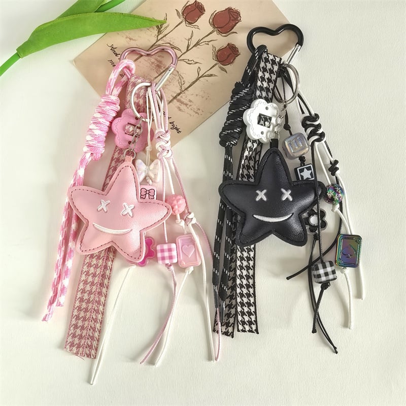 Χειροποίητο δερμάτινο κρεμαστό για κλειδιά με χαμογελαστή πέμπτο-άκρη αστέρα – σκοινί για κλειδιά, μοντέρνος μινιμαλιστικός στυλ, έτοιμο προς δώρο