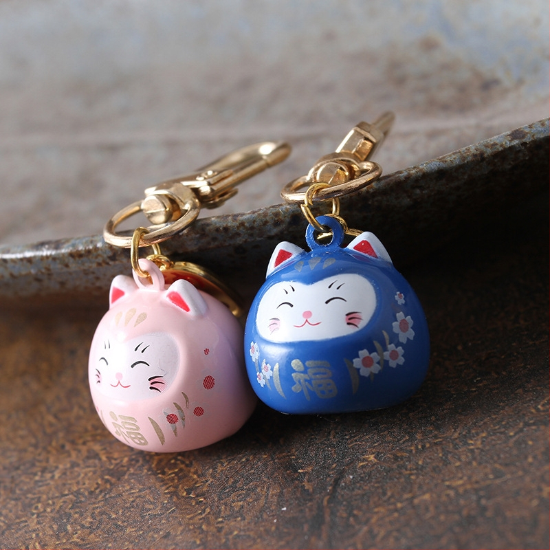 Mugursomas piekariņš ar Maneki-Neko Omamori, ūdens zvaniņš, metāls, tradicionālais stils — lieliska dāvana laulībām, dzimšanas dienām un izlaidumiem