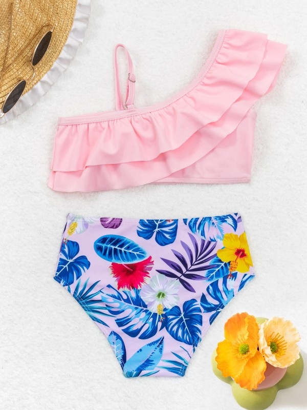 Meitenēm paredzēti divdaļīgi peldkostīmi ar arbūza apdruku, augsta elastība, 82% poliesteri, 18% spandekss, vecuma grupa 4-12