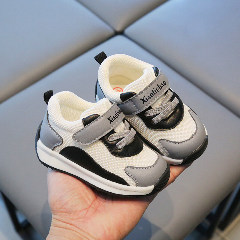 Funkcionālas bērnu kurpes ar elpojošu divkāršu sietu, Velcro aizdares, mākslīgās ādas vamp, burtiem raksts, parastā biezuma zole, vecuma 12–36 mēneši un 24–48 mēneši