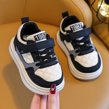 Παιδικά αθλητικά παπούτσια με Velcro, επάνω μέρος από συνθετικό δέρμα, χαμηλό ύψος, καουτσούκ σόλα, αντιολίσθηση