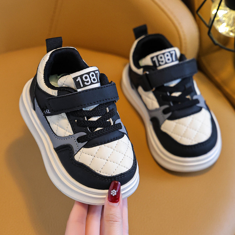 Παιδικά αθλητικά παπούτσια με Velcro, επάνω μέρος από συνθετικό δέρμα, χαμηλό ύψος, καουτσούκ σόλα, αντιολίσθηση