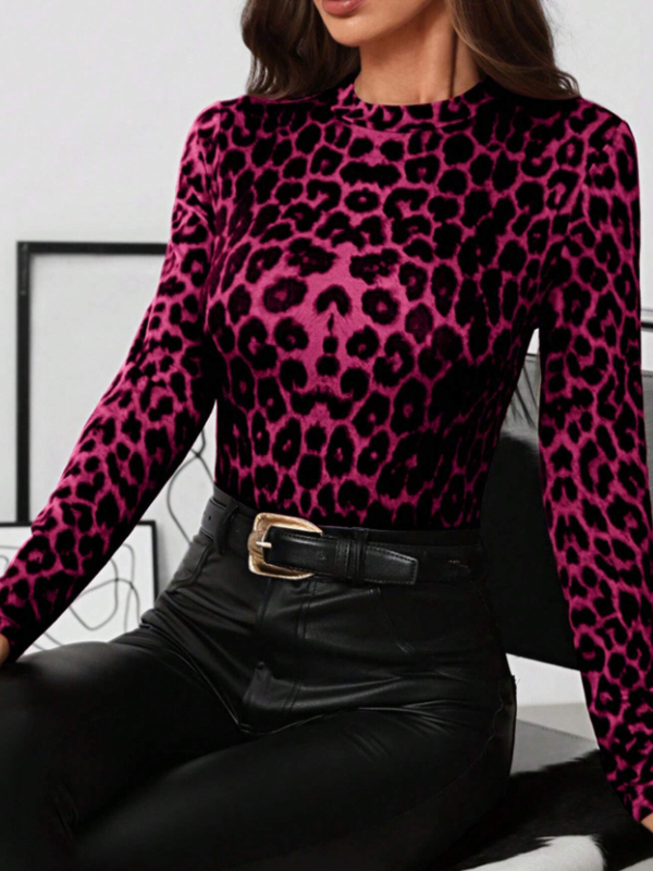 Sieviešu slim-fit garām piedurknēm T-krekls ar U-kaklu, dzīvnieku raksts, poliestera-spandeksa audums