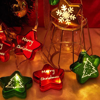 Коледна LED светлинна нишка със звездна огледална топка (батерийно захранване; входно напрежение до 36V; IP43 защита; пластмасов корпус; модел: Коледни звезди)