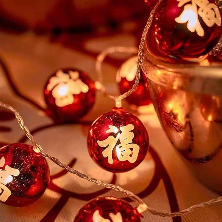 Ziemassvētku LED gaismu virtene ar spoguļzvaigznēm (barošanas ar bateriju kastīti; ieejamais spriegums līdz 36V; IP43 aizsardzība; plastmasas korpuss; modelis: Ziemassvētku zvaigznes)