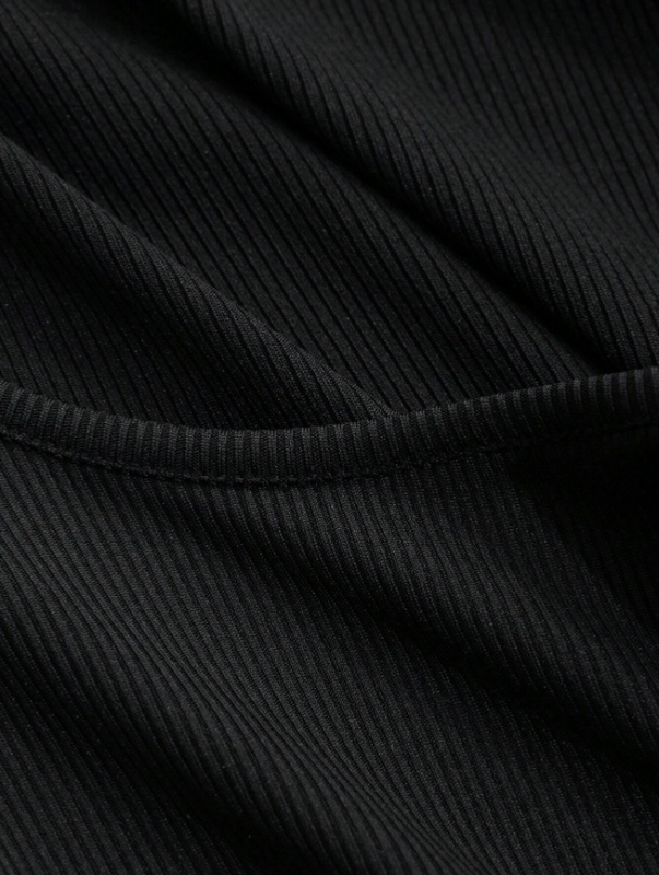 bodisuit su atvira nugara, ilgos rankovės, poliesterio audinys, siauras kirpimas — japoniško/korėjiečio kasual stilius