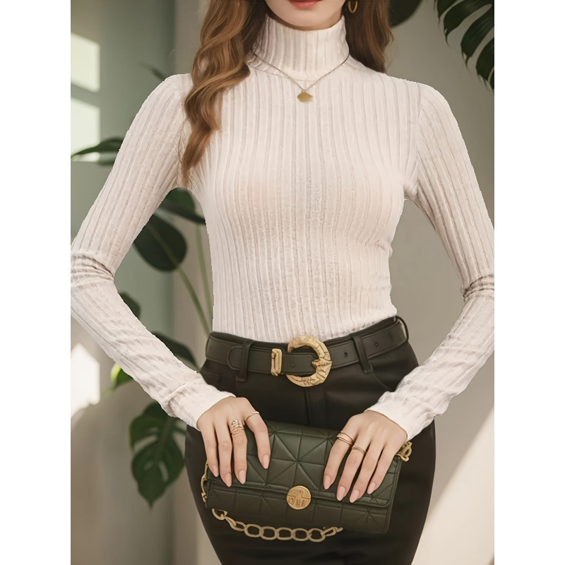 Sieviešu T-krekls ar augstu kaklu un logotipa apdruku; slim fit; ¾ piedurknes; fleece odas; piena proteīnu šķiedras maisījums 51–70%